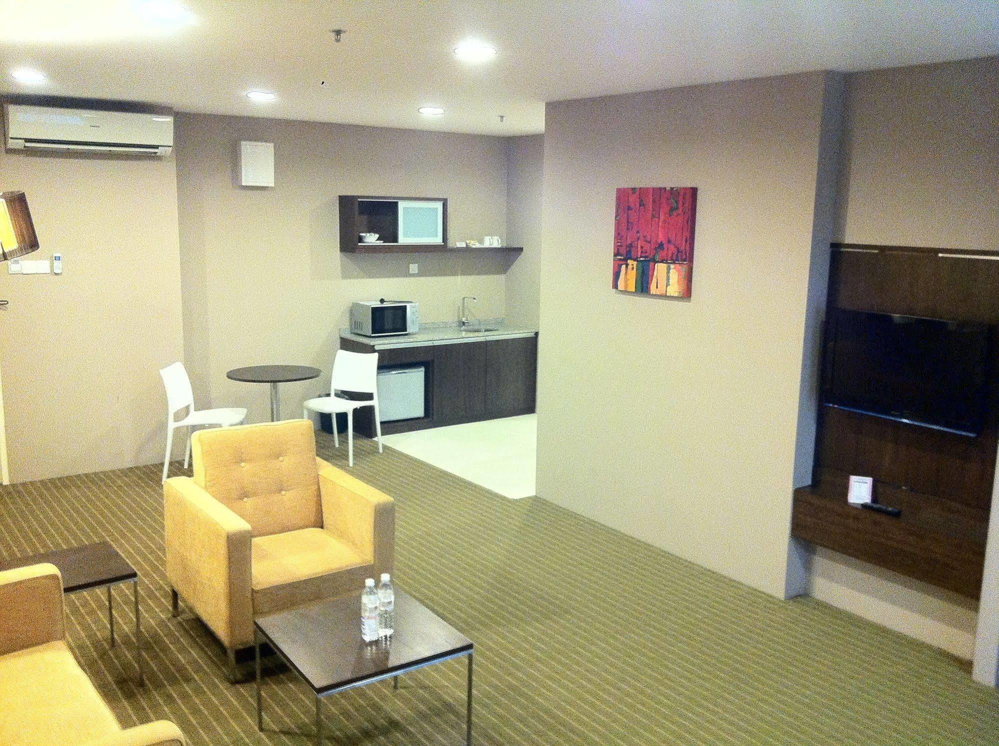 Hotel Primera Suite Cyberjaya Eksteriør billede