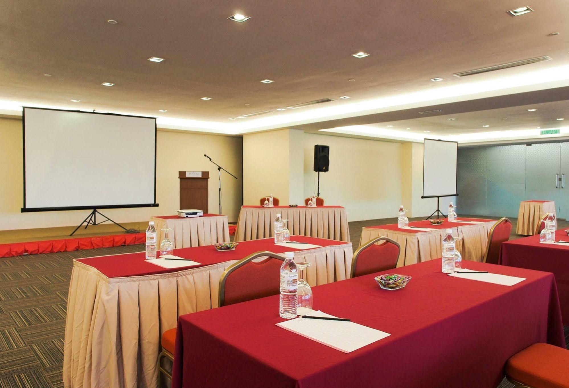 Hotel Primera Suite Cyberjaya Eksteriør billede